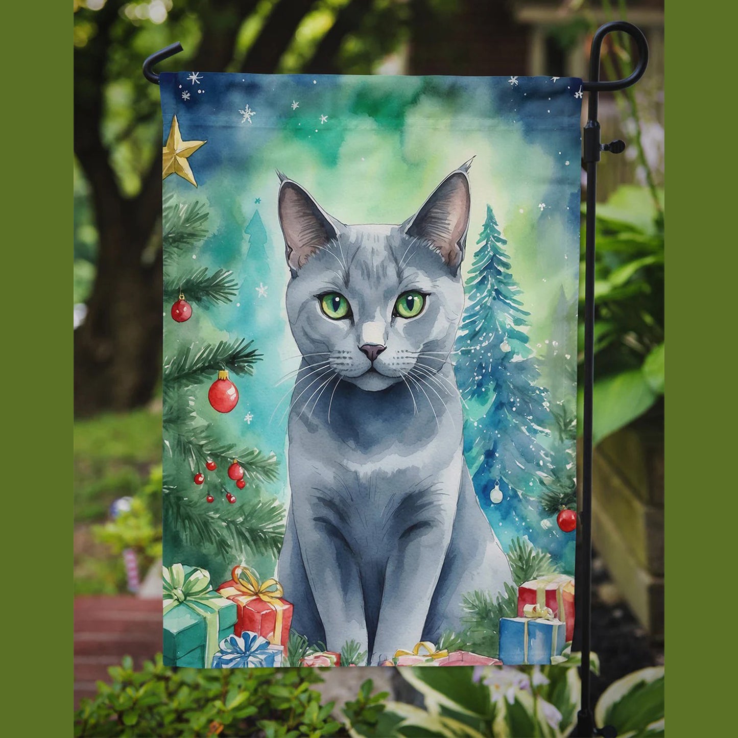 Caroline's Treasures Decorative Russian Blue Cat by the Christmas Tree Garden Flag