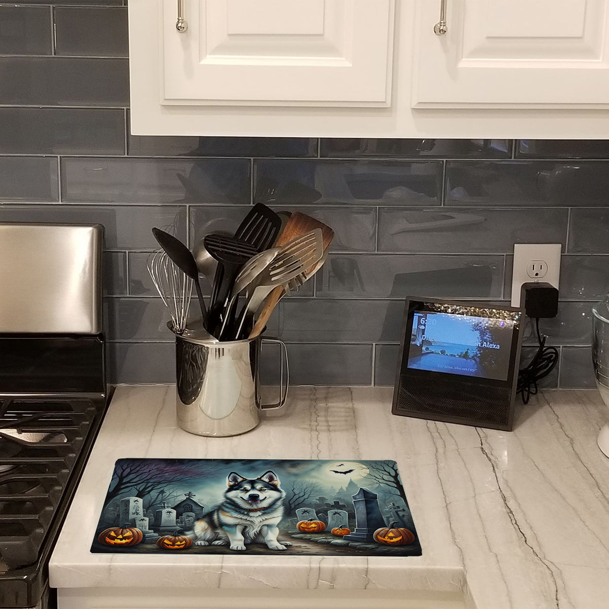 Caroline's Treasures DAC2006LCB Alaskan Malamute Spooky Halloween Glass Cutting Board Large Decorative Tempered Glass Kitchen Cutting and Serving Board Large Size Chopping Board
