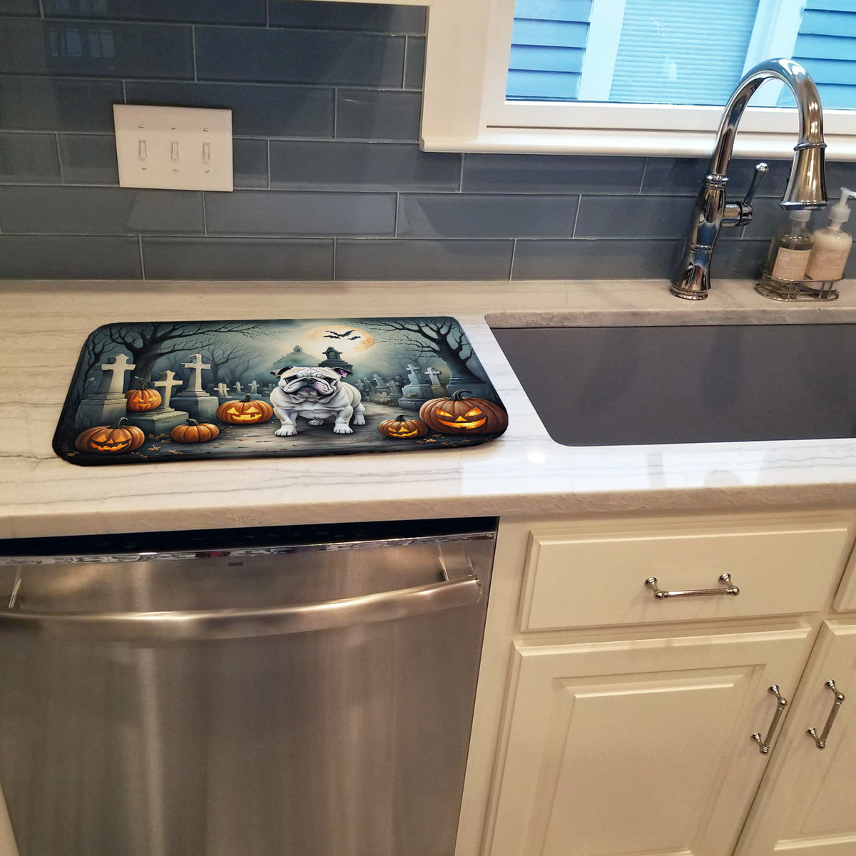 Caroline's Treasures DAC2039DDM English Bulldog Spooky Halloween Dish Drying Mat Absorbent Dish Drying Mat Pad for Kitchen Counter Dish Drainer Mat for Countertop, 14 x 21, Multicolor