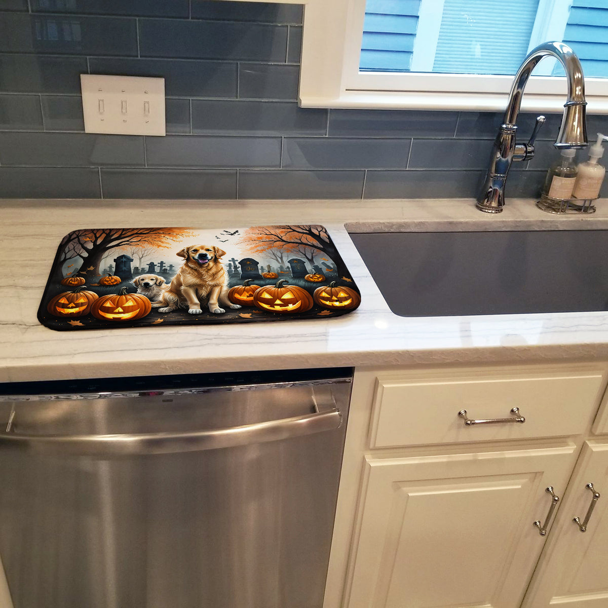 Caroline's Treasures DAC2043DDM Golden Retriever Spooky Halloween Dish Drying Mat Absorbent Dish Drying Mat Pad for Kitchen Counter Dish Drainer Mat for Countertop, 14 x 21, Multicolor