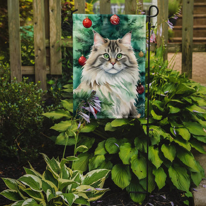 Caroline's Treasures Decorative Siberian Cat by the Christmas Tree Garden Flag
