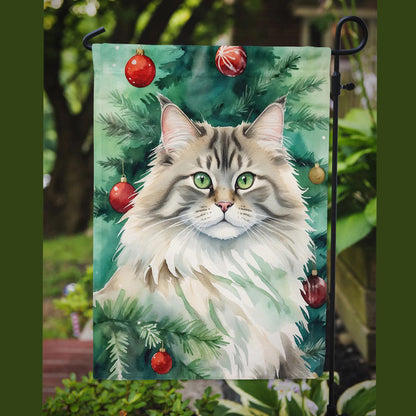 Caroline's Treasures Decorative Siberian Cat by the Christmas Tree Garden Flag