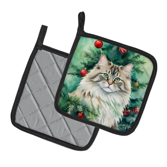 Caroline's Treasures Decorative Siberian Cat by the Christmas Tree Pot Holders